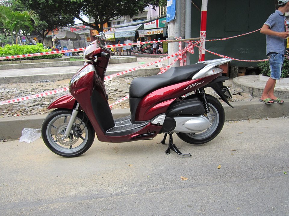 Honda SH300i  sự khác biệt của scooter phân khối lớn  VnExpress